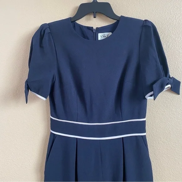 Eliza J Size 4 Navy Blue Contrast Trim Short Sleeve Bows Wide Crop Leg Jumpsuit